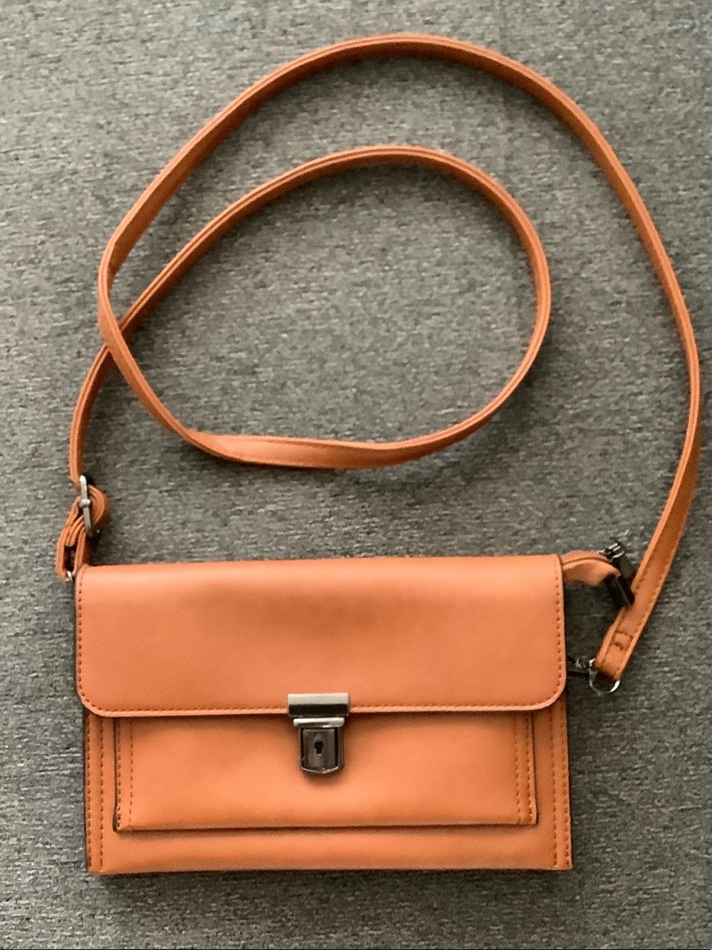 Crossbody Bag in Tan with Front Lock
